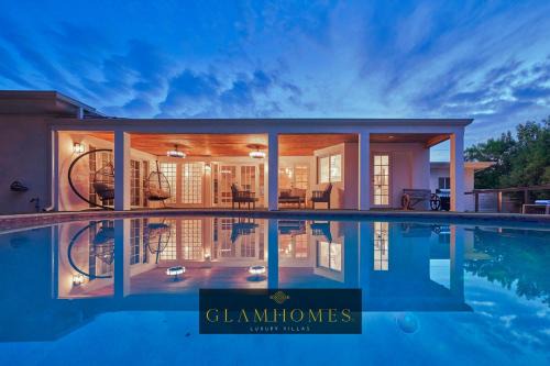 Ojus Villa | Luxe Villa MiniGolf Pool FirePit