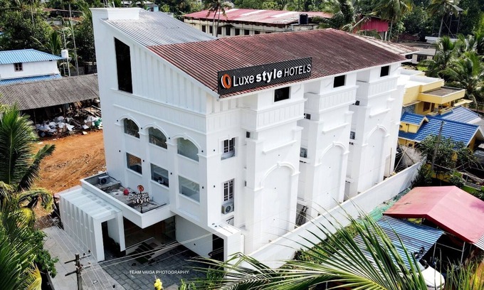 Adur Hotel | LUXESTYLE