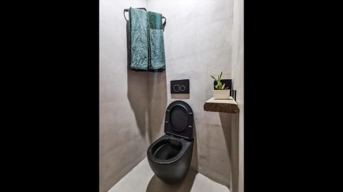 Jeifangbei Central Business District Apartment | Luxia B&B