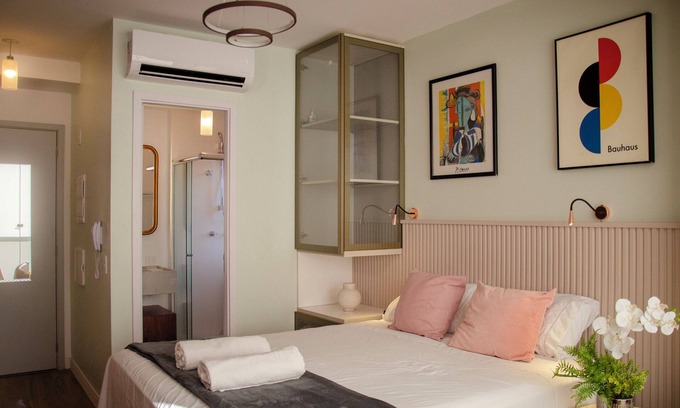 Pinheiros Apartment | Luxo, Moderno e Aconchegante em Pinheiros Jardins