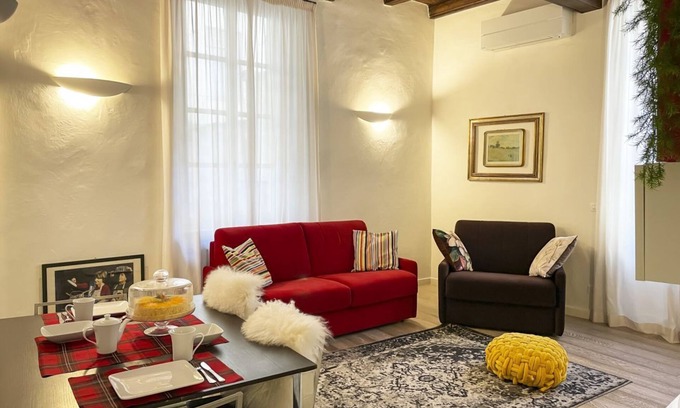 Roman Quarter Apartment | LuxRent Apartment Castello