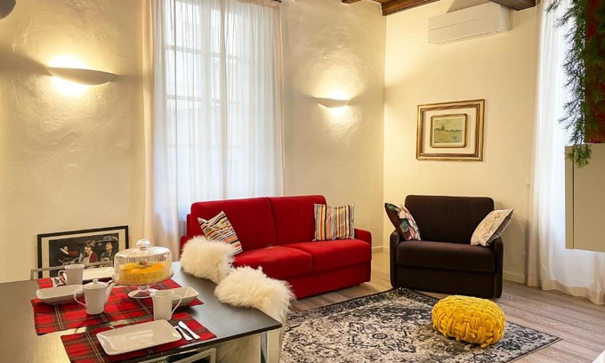 Roman Quarter Apartment | LuxRent Apartment Castello