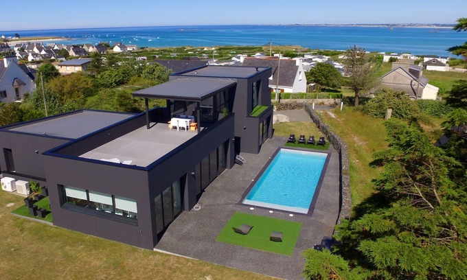 Plouneour-Trez House | LUXURY VILLA WITH HEATED POOL 210M2/SEASIDE
