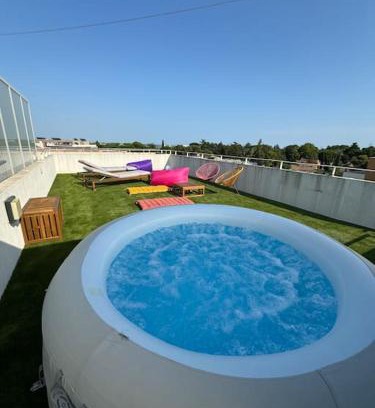 Croix-d'Argent Apartment | Luxueux 5 pc, Jacuzzi, rooftop, terrasse, clim