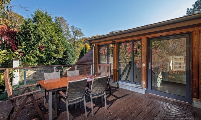 Loschwitz Villa | Luxurios Limestone Mansion - 320 qm - 7 Rooms in charming Dresden with WiFi