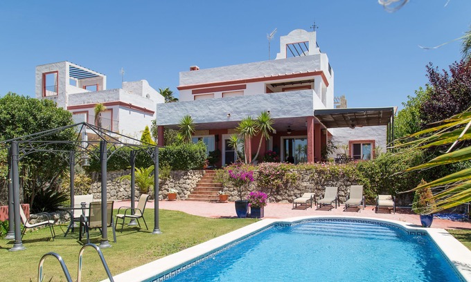 Sanlucar de Barrameda Villa | Luxurious Villa Sanlúcar Golf