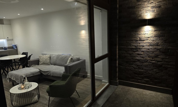 Gascoigne Apartment | Luxurious 2-Bed Haven in the Heart of Barking
