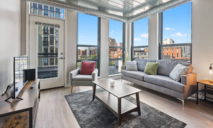 Old West Side Condo | Luxurious 2 Bedroom Condo in Heart of Ann Arbor 331