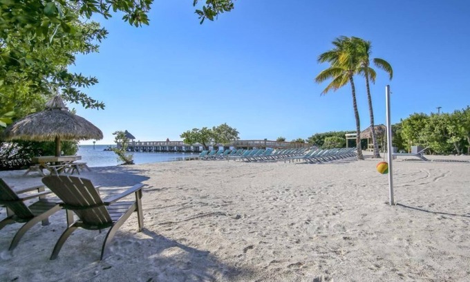 Tavernier Condo | Luxurious 2BR Beachfront Condo | Steps to Pool & Ocean | Ocean Pointe Resort