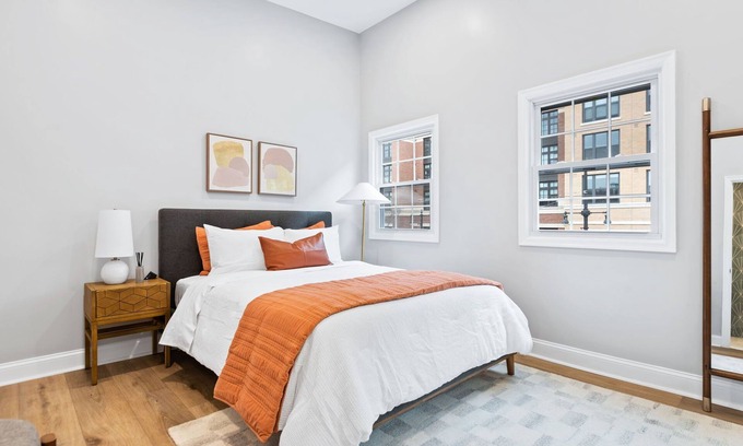 Capitol Hill Bed & Breakfast | Luxurious 2BR BnB ★ Urban Escape ★ Heart of DC ★ Discover DC