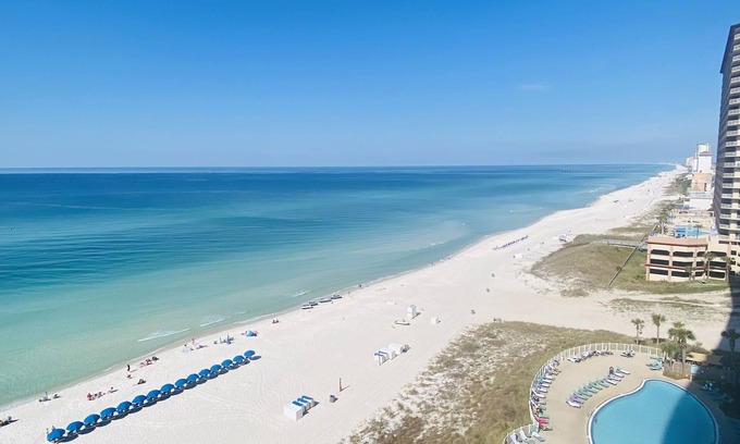 Panama City Beach Condo | Luxurious 3 Bed/3.5 Bath Ocean Front Condo. SNOW BIRDS PLEASE INQUIRE!