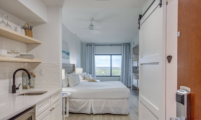 Sandestin Condo | Luxurious, 3 Bedroom Penthouse Style Condo! W/ Beach Views