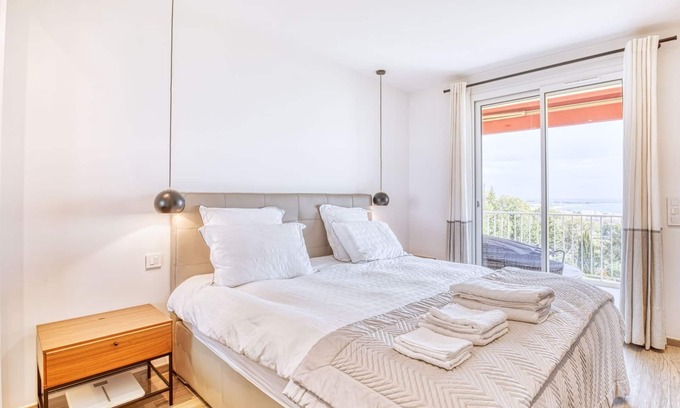 Cagnes-sur-Mer Apartment | Luxurious 3BR apartment with stunning sea views, pool, tennis & prime location