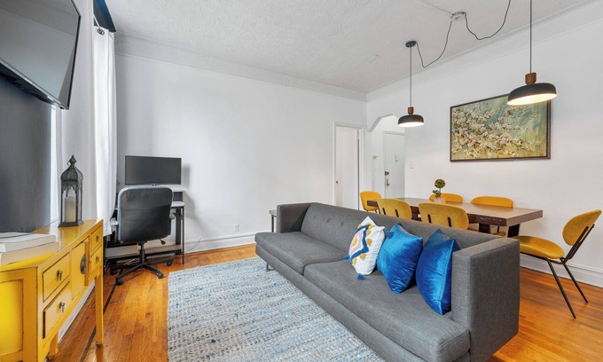 Midtown West Apartment | Luxurious 3BR Haven in Times Square!