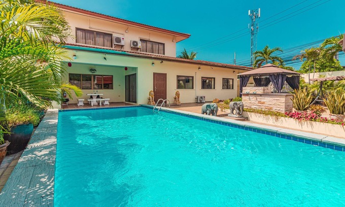 South Pattaya Villa | Luxurious 4 bedroom Viewbor Villa - Pattaya Holiday House - Walking Street