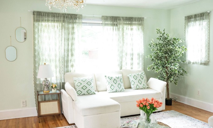 Greensboro House | Luxurious 4-Bedroom Retreat in Greensboro – AC, WiFi, Comfort Guaranteed