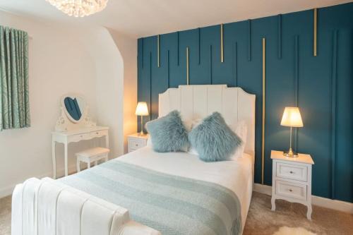 Newport Pagnell Villa | Luxurious 4 Dbl Bedroom house- home away from home