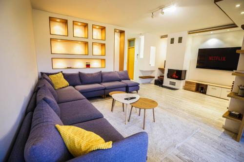 Sarajevo Villa | Luxurious 4BDR Retreat with free Parking