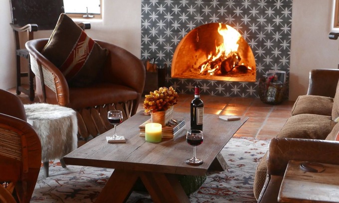 Seton Village House | LUXURIOUS 4BR/3BA SANTA FE ESCAPE