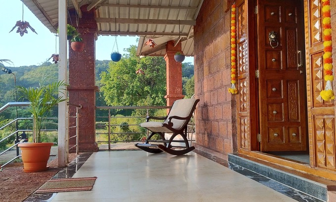 Mahabaleshwar Villa | Luxurious 5-bedroom villa in Mahabaleshwar with AC, WiFi