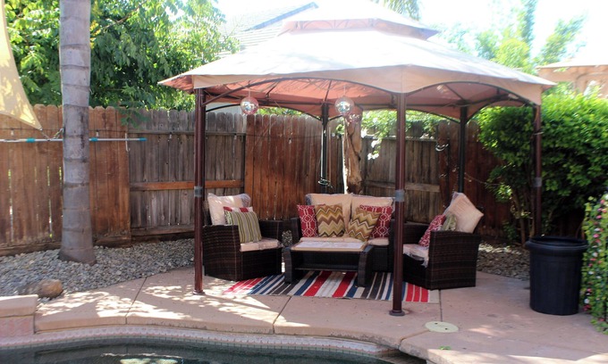 Elk Grove House | Luxurious 5-bedroom house in Elk Grove with Salt Water Pool and Spa