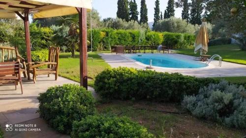 Chalcis Villa | Luxurious 6 bedroom villa In a great location