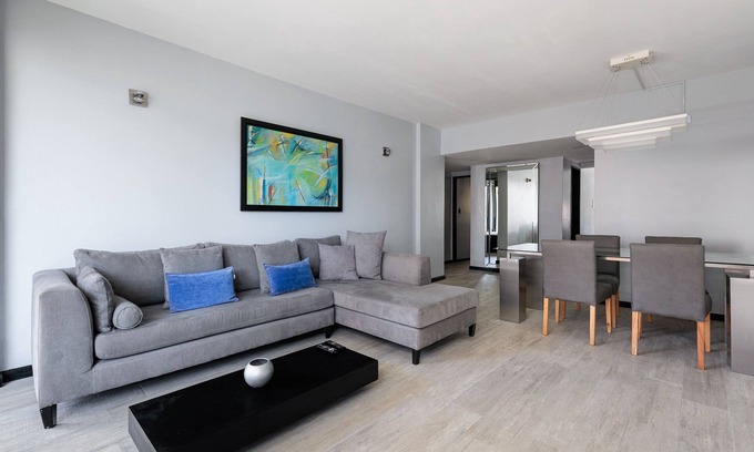 Recoleta Apartment | Luxurious and Sophisticated Living in the Classic Recoleta Neighborhood!