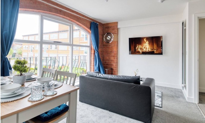 Hull Apartment | Luxurious apartment in Hull City Centre n- Free Parking