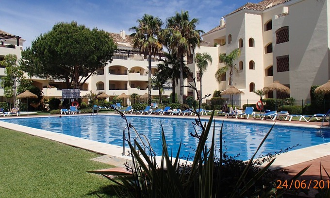 Nikki Beach Apartment | Luxurious apartment on the most beautiful beach in Marbella, gardens with pool