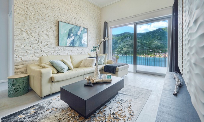 Dobrota Apartment | Luxurious Apartment with Captivating Majestic View