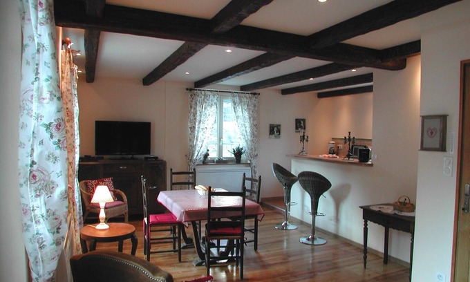 Cauterets Apartment | luxurious appartment, 65 qm, 2nd floor in a villa with garden and 3 balconies