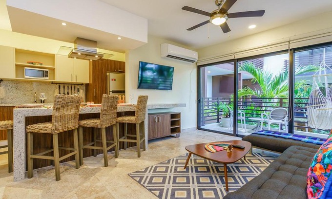 Centro Apartment | Luxurious Arenis Condo Living by Stella Rentals