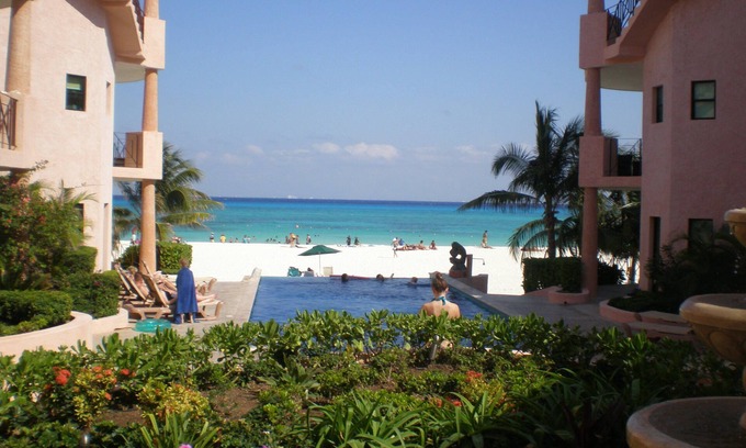 Centro Condo | Luxurious Beachfront Two Bedroom Condo in Town!