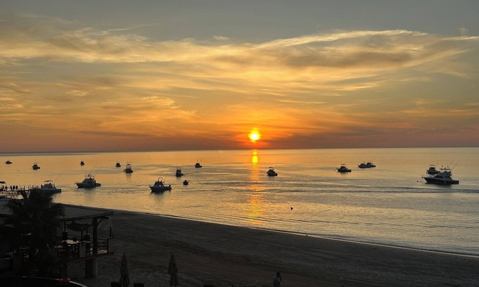 Los Barriles Condo | Luxurious Beachfront Villa with Stunning Sea Views, Modern Amenities -New Owners