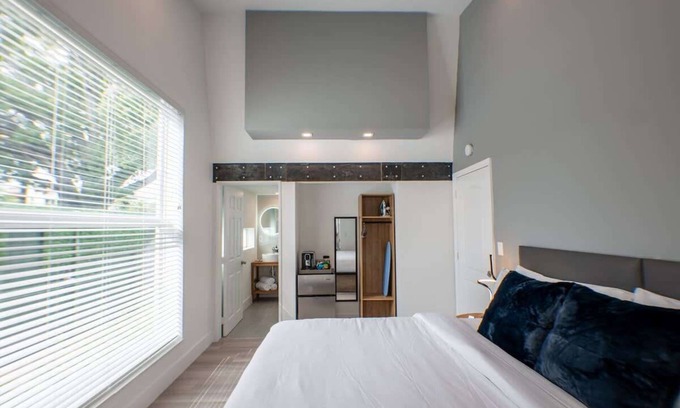 Poinciana Park Hotel | Luxurious Boutique Hotel in Fort Lauderdale