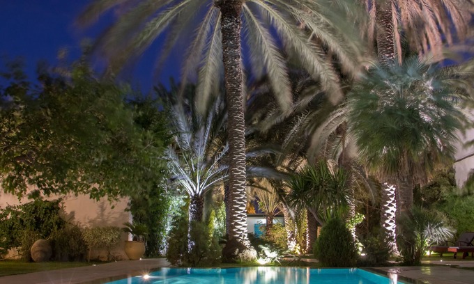 Mahdia House | Luxurious bungalow in the city center, with swimming pool and a few steps from the beach