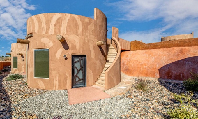 Virgin RV Rental | Luxurious Cliff Dwelling W/hot tub and King Bed ADA accessible