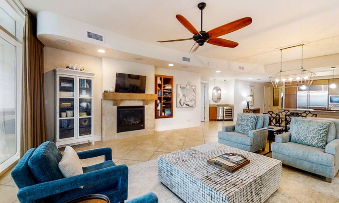 Orange Beach Condo | Luxurious condo in Gulf-front resort with pool, hot tub, tennis & sauna