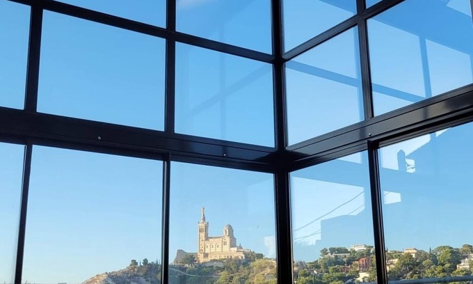 Roucas-Blanc Apartment | Luxurious duplex with panoramic views. Marseille 7 Terrace and Jacuzzi