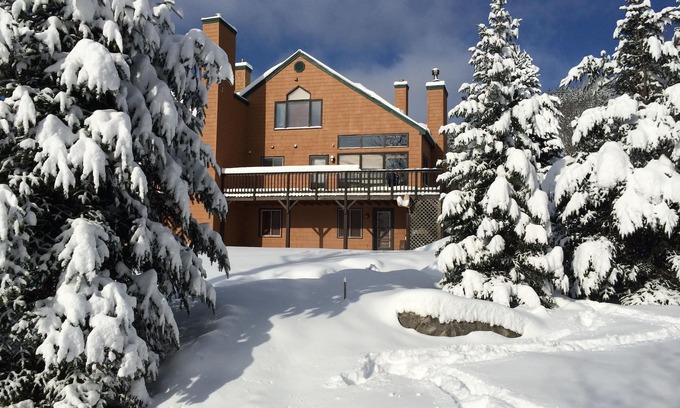 Bretton Woods Condo | Luxurious, Family Friendly, Mountain View, Nearby Ski Slopes