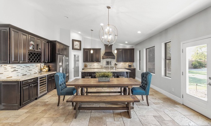 Tatum Horizons House | Luxurious Family Rental w/Heated Pool and sport court