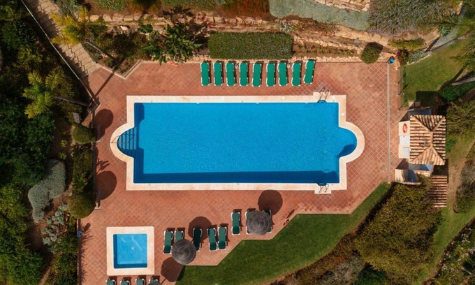 Elviria Apartment | Luxurious frontline golf apartment in Elviria
