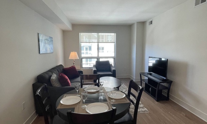 Pentagon City Apartment | Luxurious Fully Furnished Move-In-Ready in Luxurious Apartment