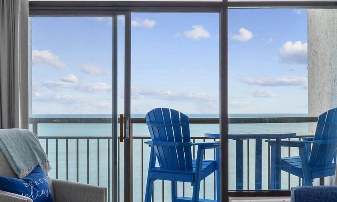 Myrtle Beach Condo | Luxurious Fully Renovated Ocean Front Condo @ Caribbean