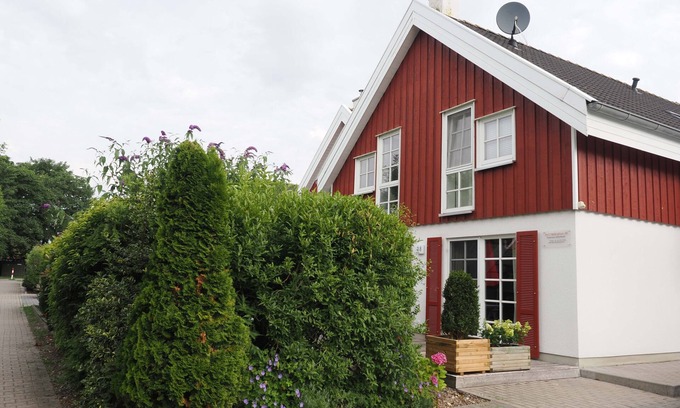 Greetsiel House | LUXURIOUS HOLIDAY HOUSE WITH SAUNA, WHIRLPOOL, FIREPLACE, FLOOR HEATING
