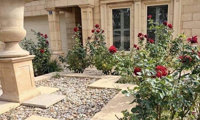Tanunda House | Luxurious home, prestigious quiet street close to all Barossa’s attractions