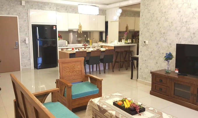 Medini Condo | LUXURIOUS HOMELY EXQUISITE NEW FREE-WIFI LEGOLAND MERIDIN@MEDINI, HIGH UNBLOCKED