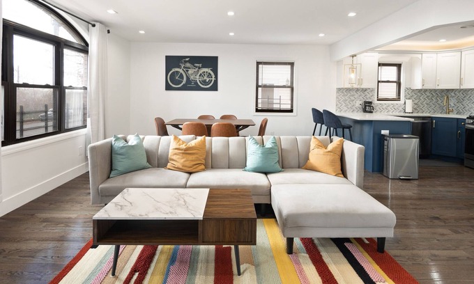 Queens Apartment | Luxurious Hotel 6 Bedroom 4bath Near JFK