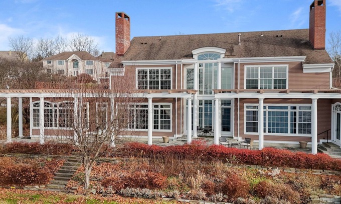 Ithaca House | Luxurious house near Cornell campus with lake views and incredible sunsets.