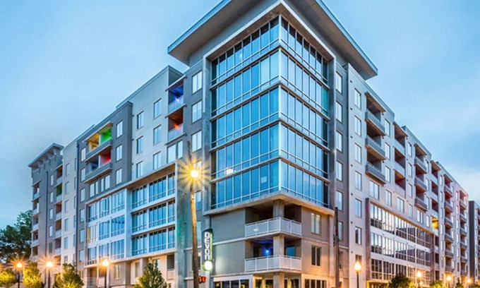 Southwest Raleigh Apartment | Luxurious King 3 Bed Suite—In Downtown Raleigh!